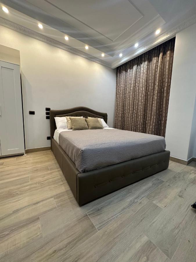 Le Chic Rooms Naples Exterior photo